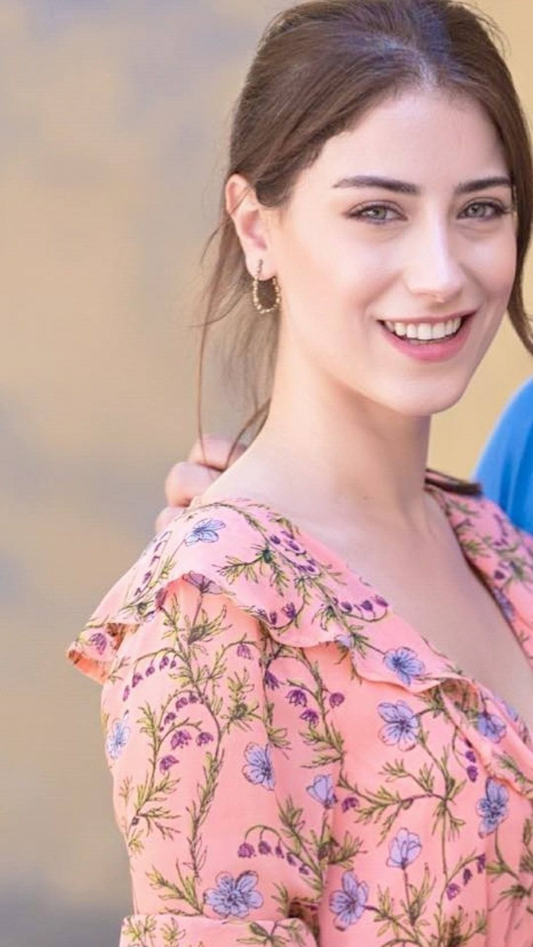 Turkish Actress Wallpapers Wallpaper Cave