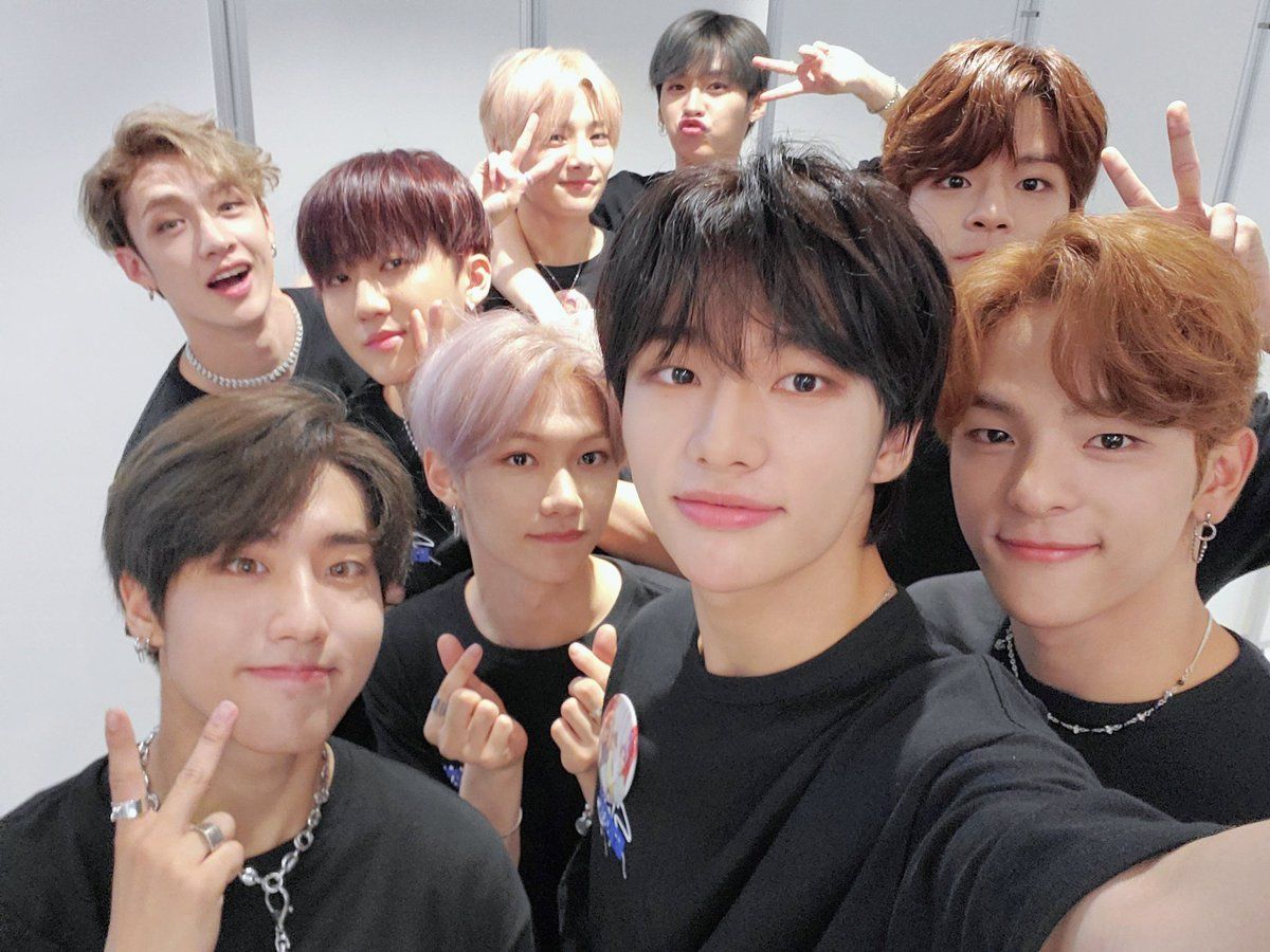 Stray Kids Ot8 Wallpapers Wallpaper Cave