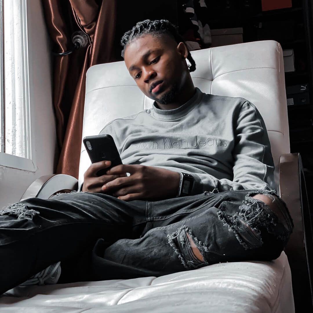 List 104+ Pictures Pictures Of Lay Lay Sharp