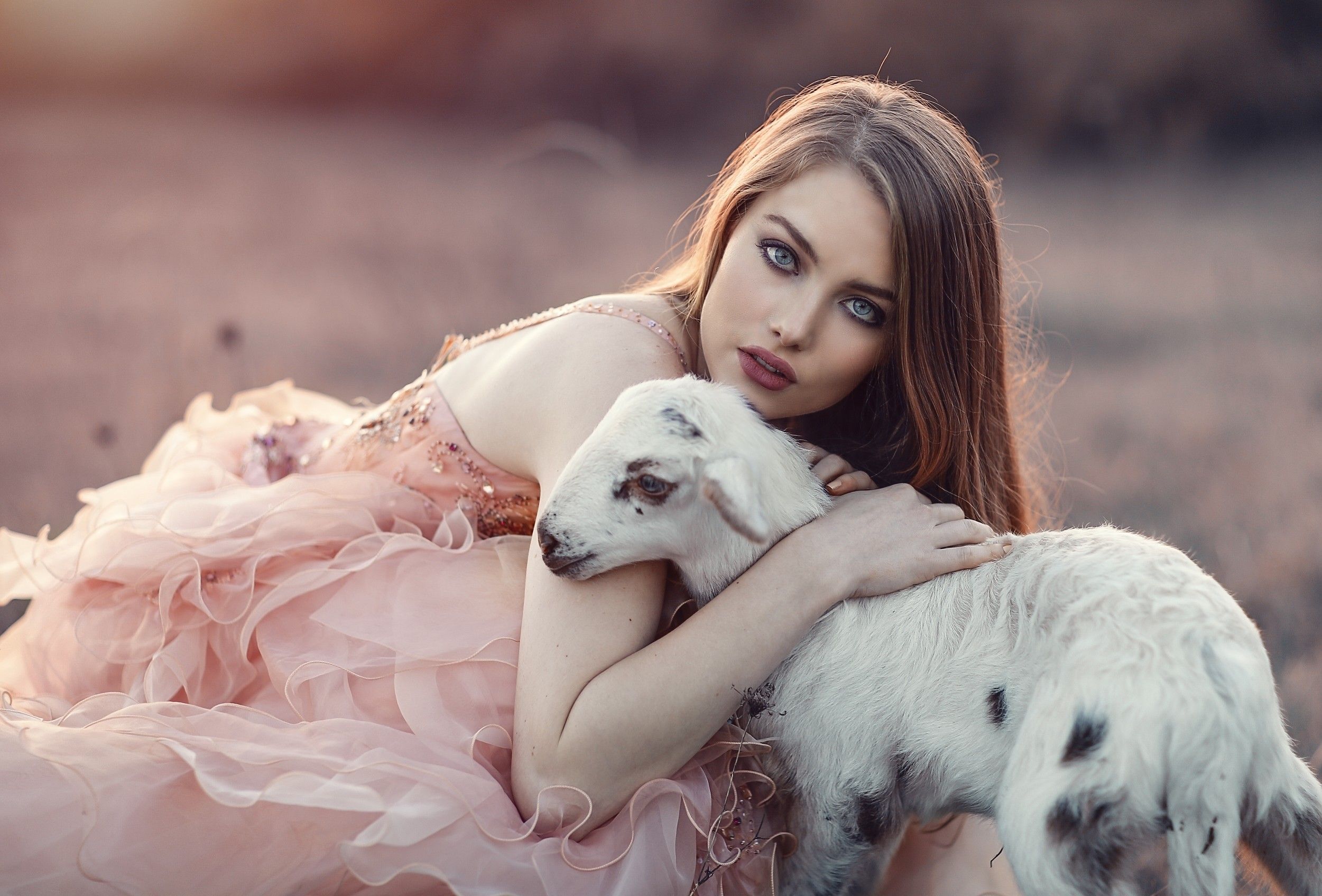 Women With Animals Wallpapers Wallpaper Cave