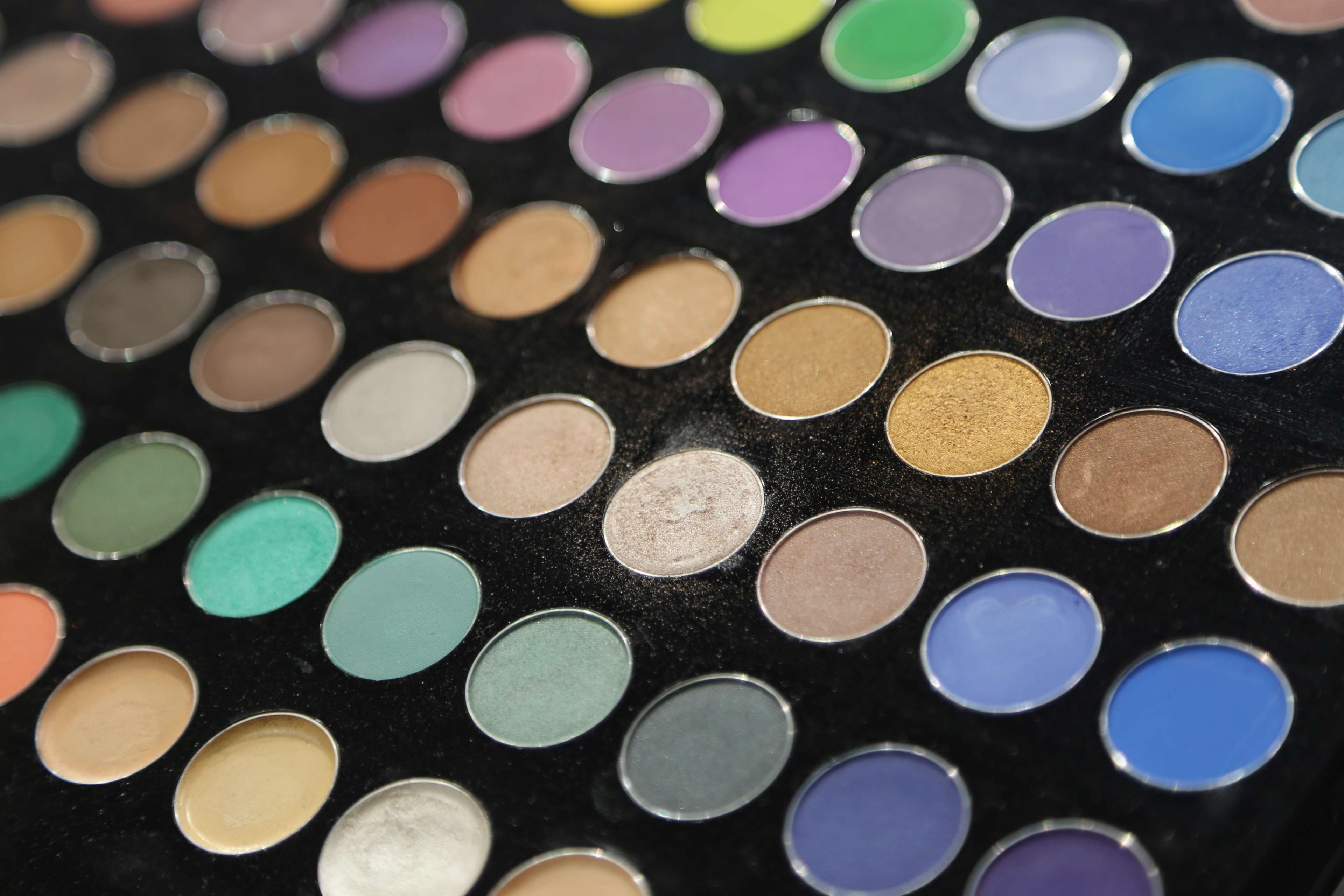 Eyeshadow Palette Wallpapers Wallpaper Cave