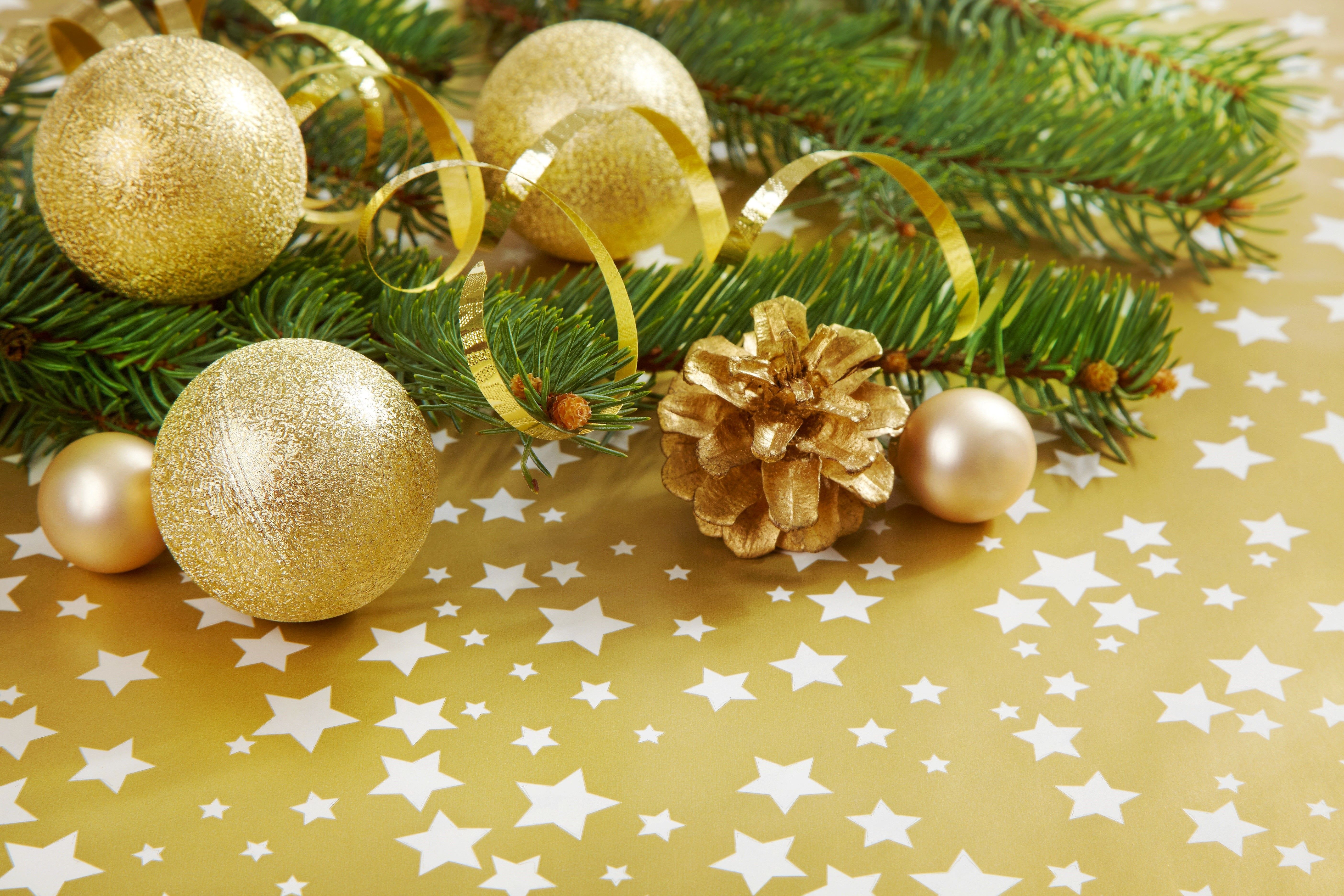 Golden Christmas Tree Wallpapers Wallpaper Cave