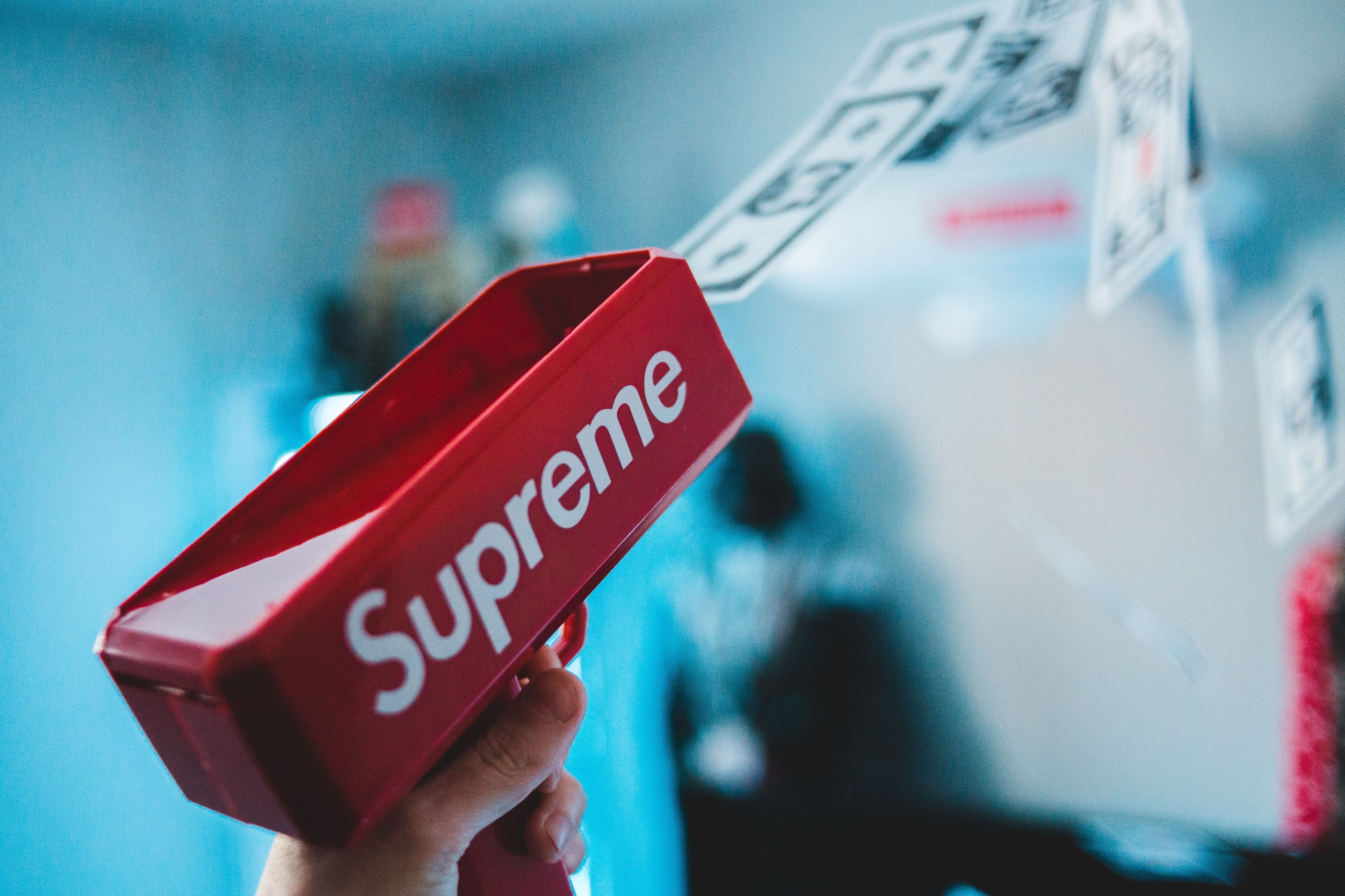 Money And Supreme Wallpapers Wallpaper Cave