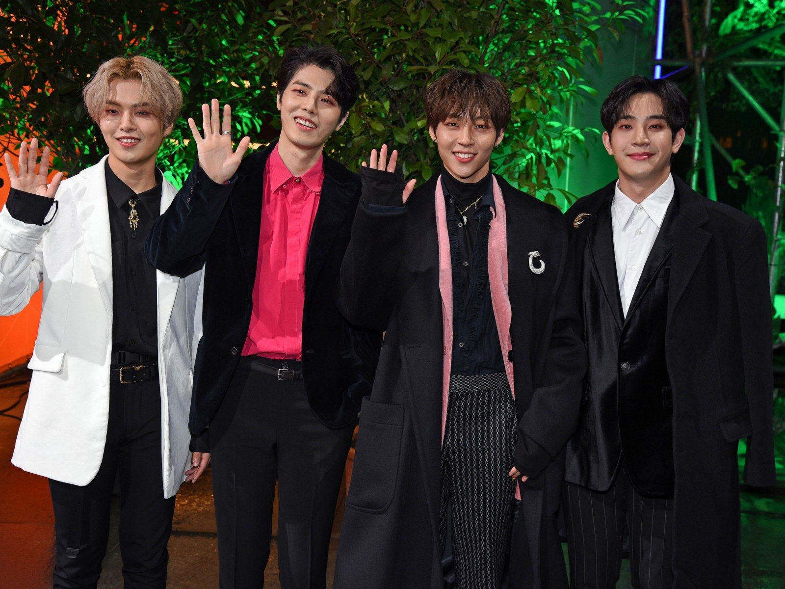 The Rose Kpop Wallpapers Wallpaper Cave