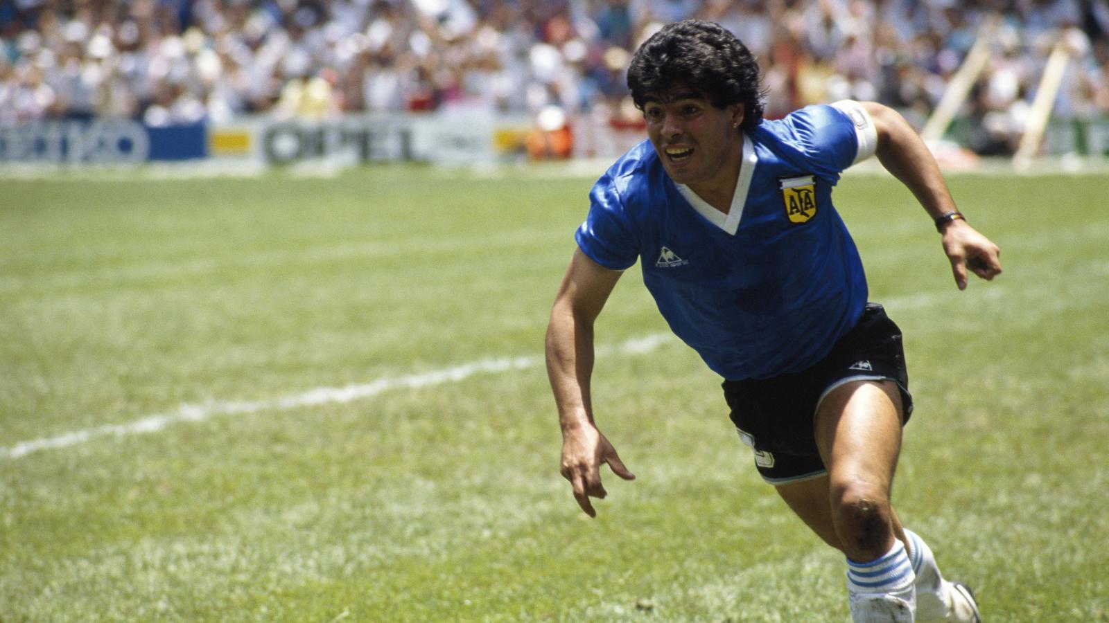 Diego Maradona Hand Of God Wallpapers Wallpaper Cave