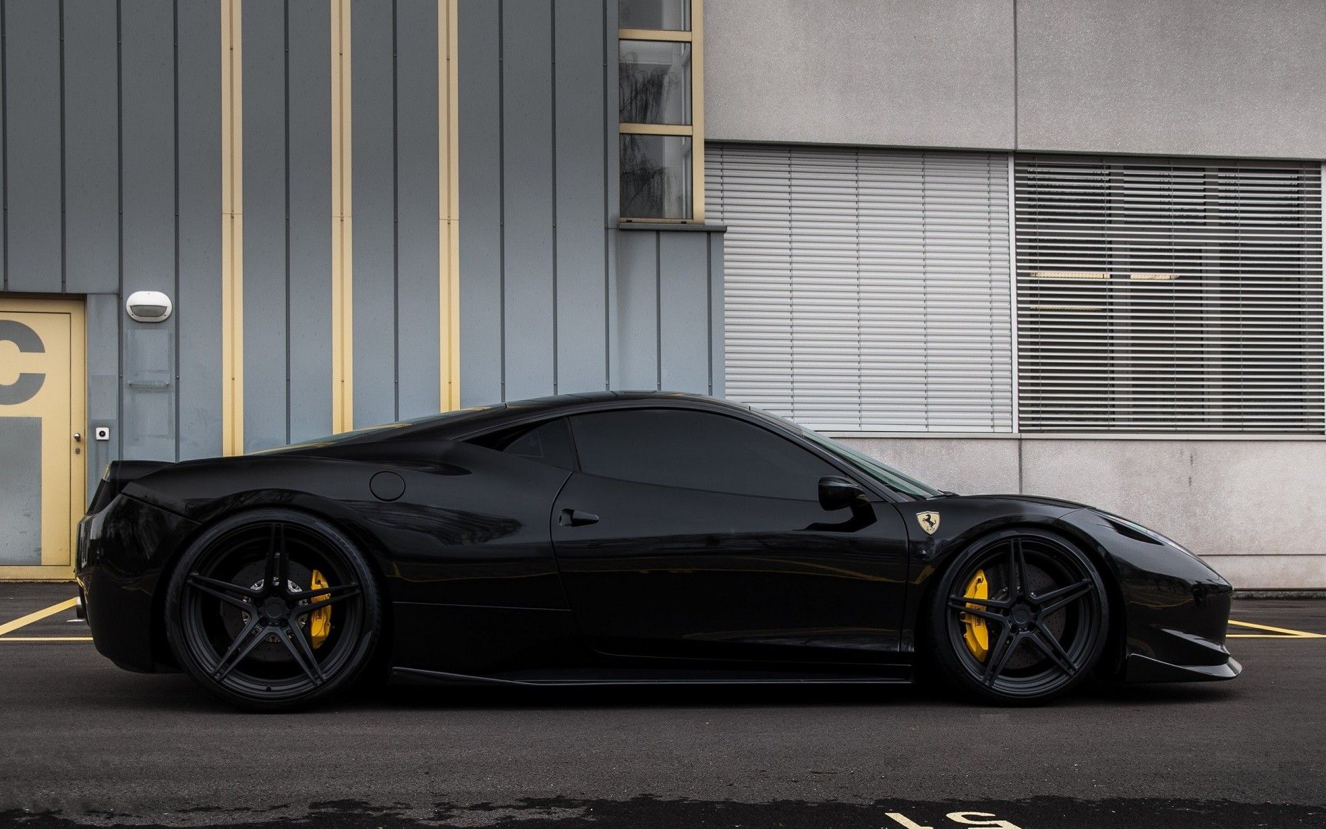 Ferrari Black Wallpapers Wallpaper Cave