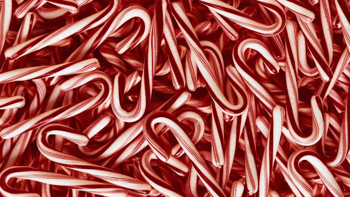 Christmas Aesthetic Candy Canes Wallpapers Wallpaper Cave