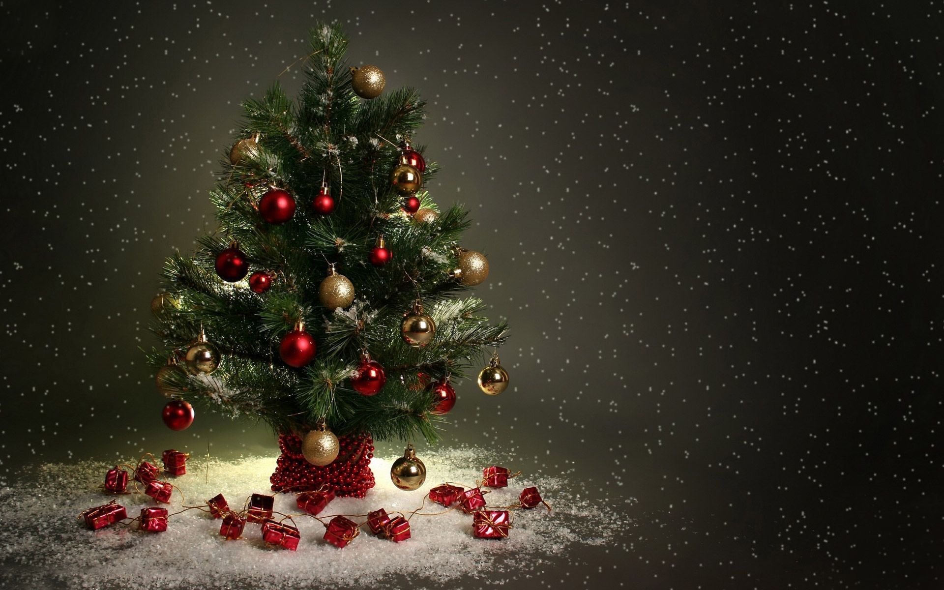 Big Christmas Tree Wallpapers Wallpaper Cave