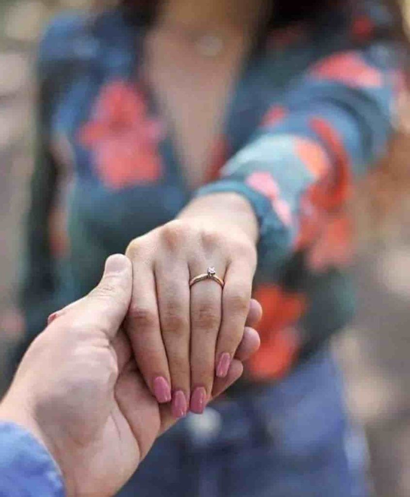 Couple Hand Pic Dp Download bmpvision