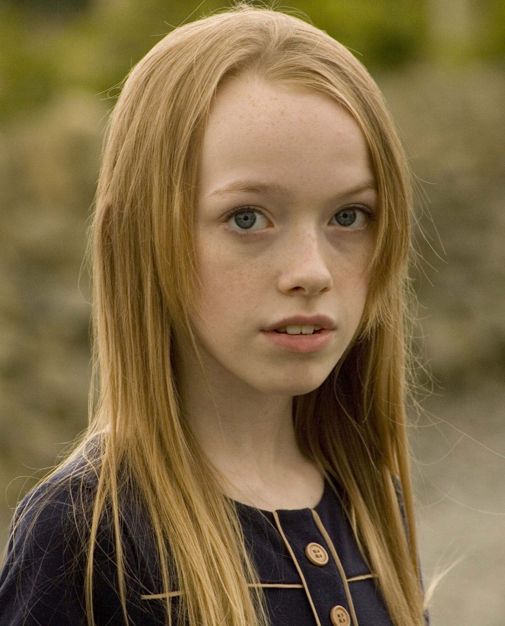 Amybeth McNulty Wallpapers - Wallpaper Cave