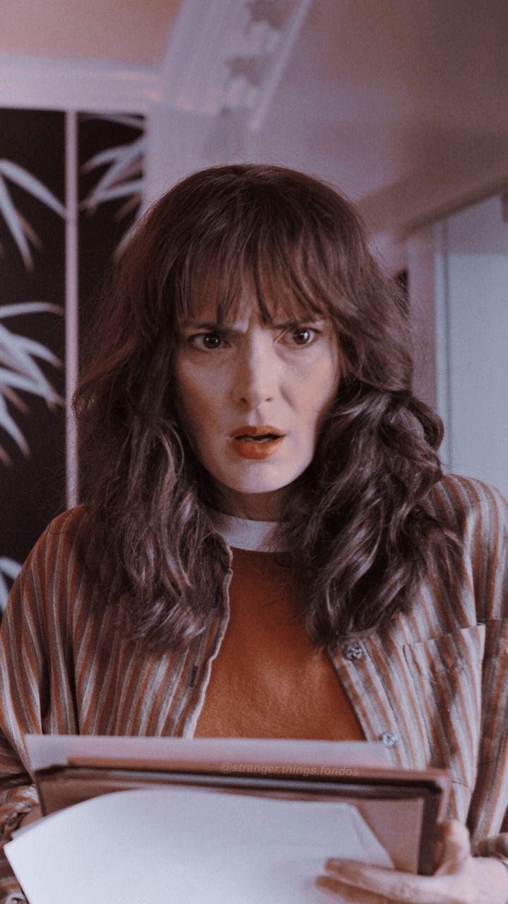 Joyce Byers Wallpapers Wallpaper Cave