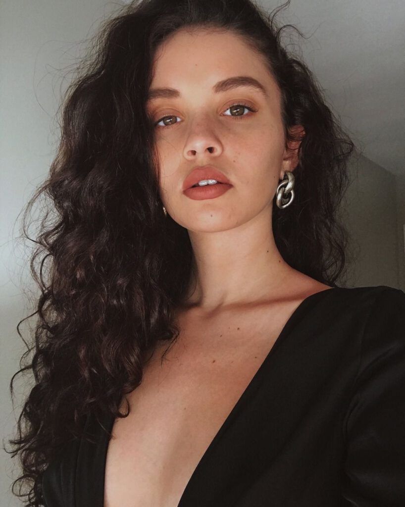 Sabrina Claudio iPhone Wallpapers Wallpaper Cave