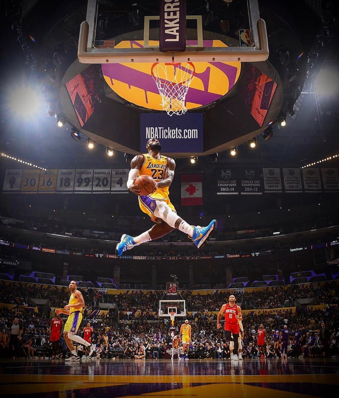 Lebron James Dunk Wallpaper Iphone Lebron James Dunks Wallpapers