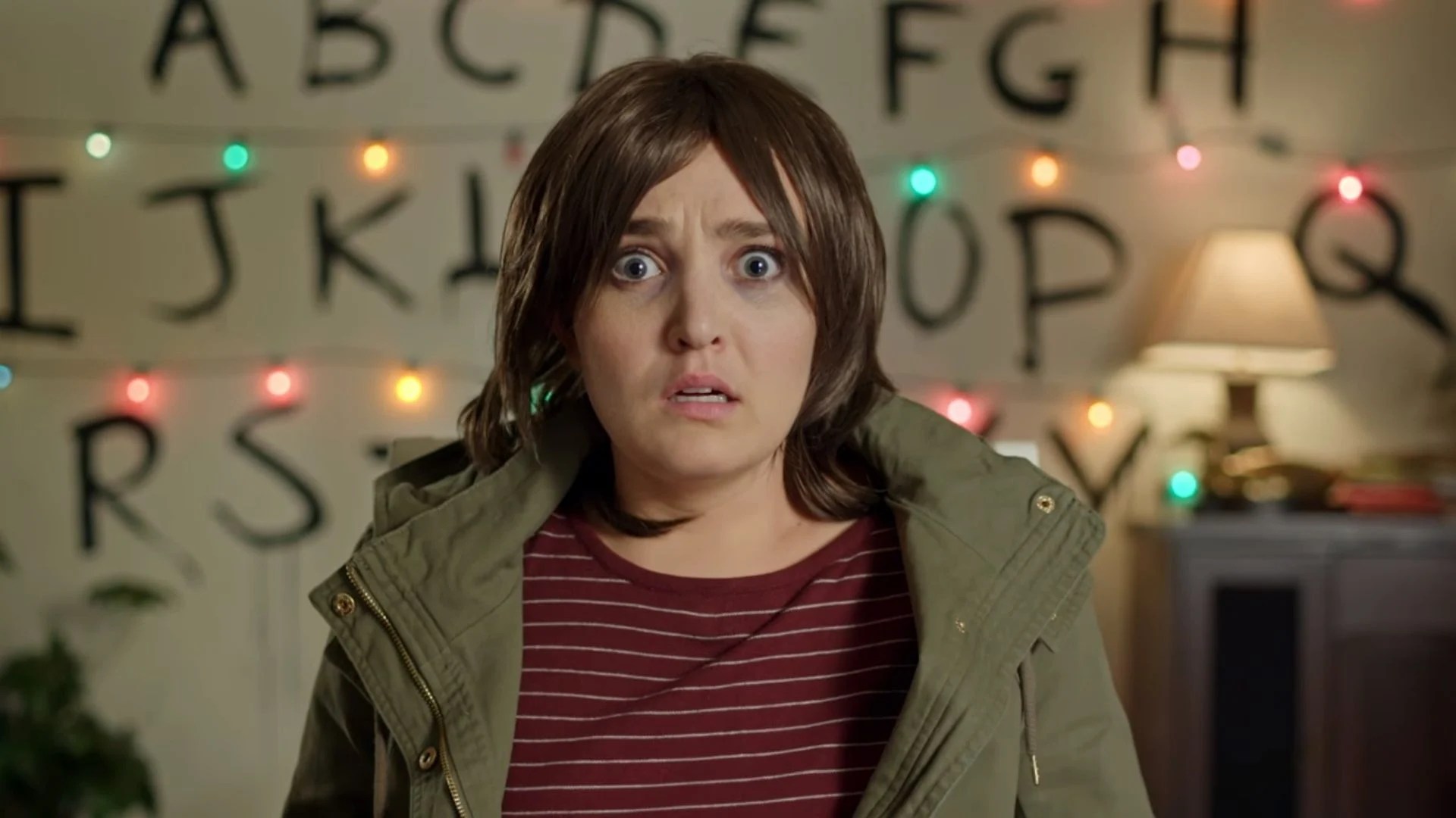 Joyce Byers Wallpaper