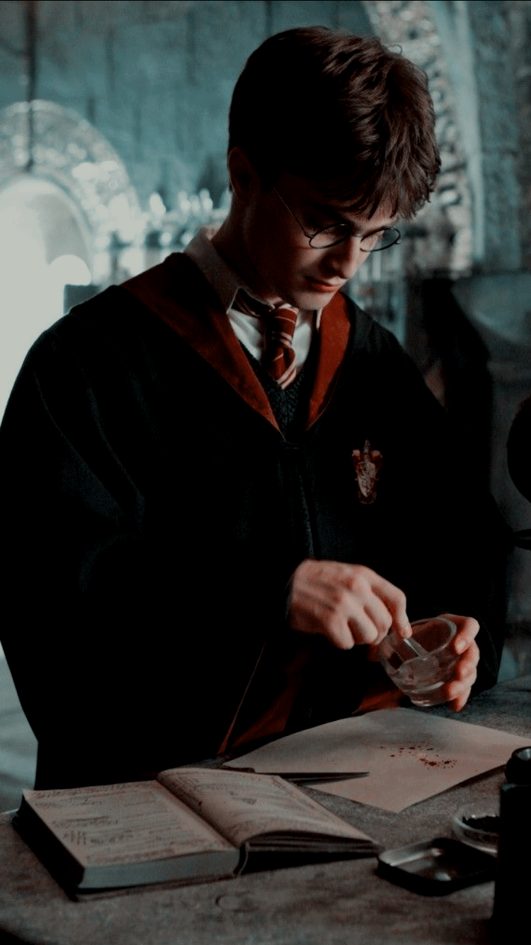 Harry James Potter Wallpapers Wallpaper Cave