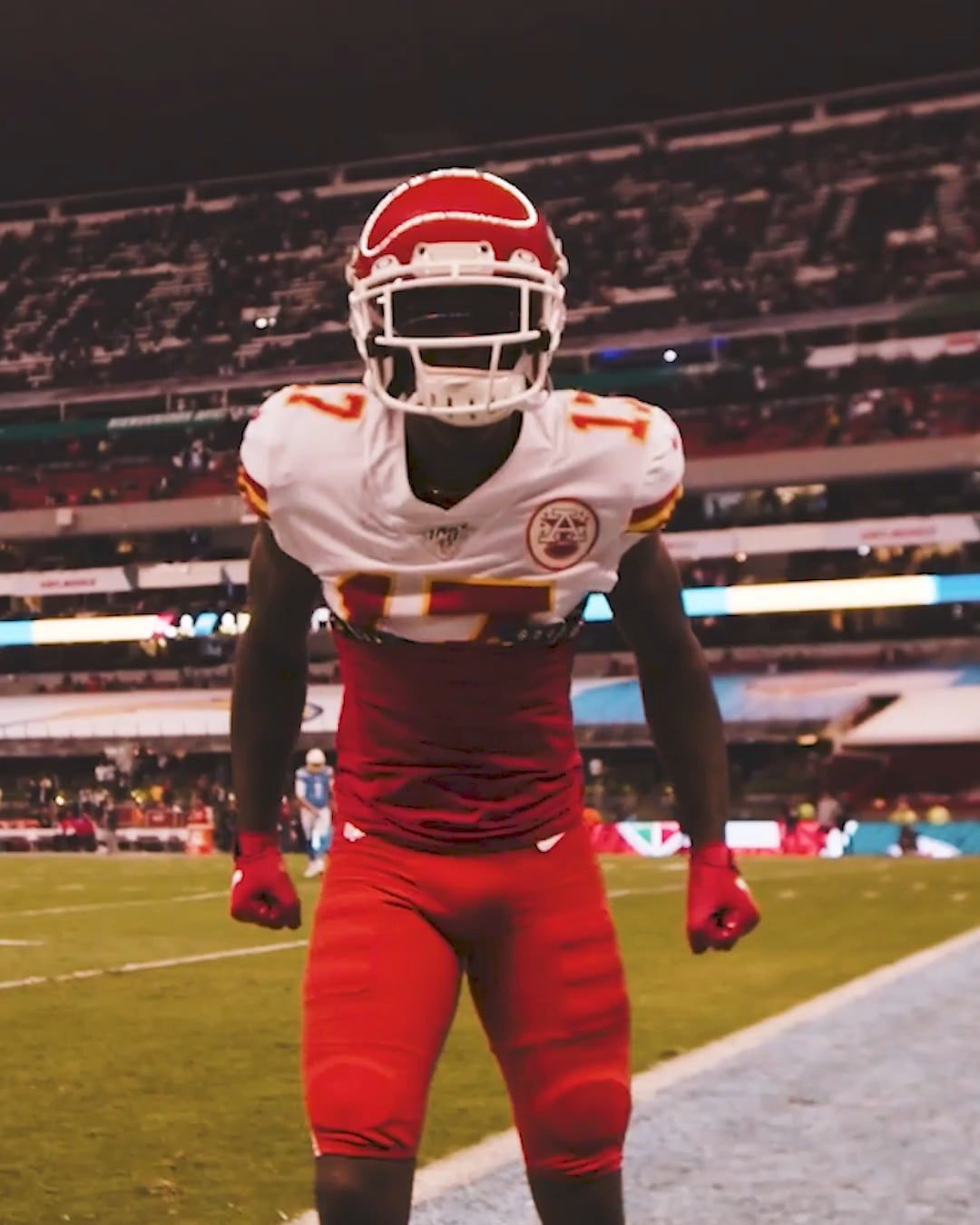 Top 104+ Wallpaper Mecole Hardman Vs Tyreek Hill Speed Superb