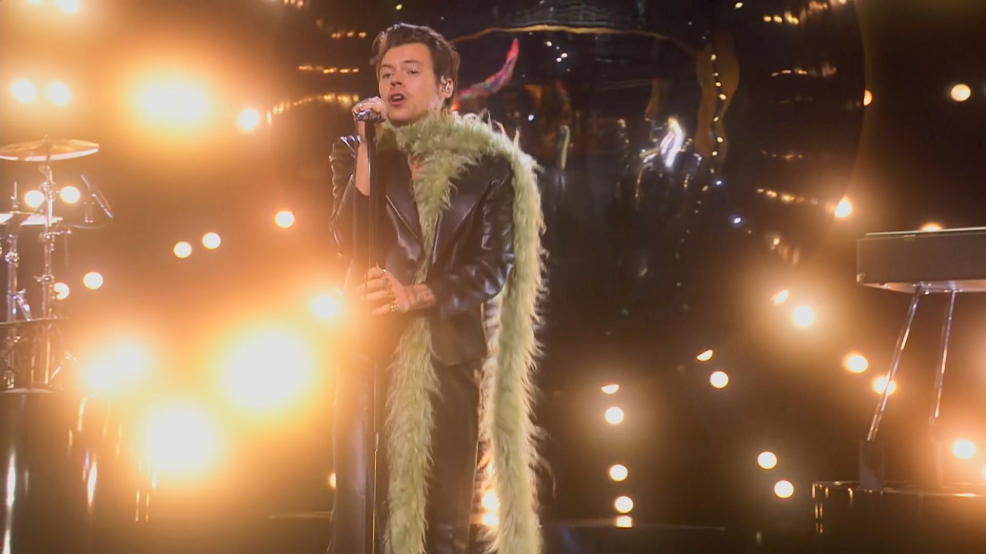 Harry Styles Grammy 2021 Wallpapers Wallpaper Cave