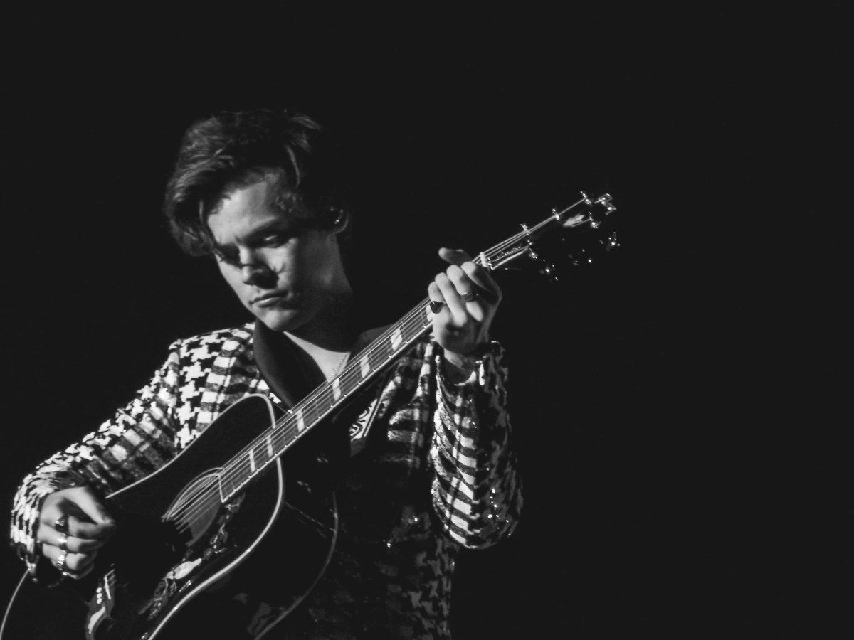 Harry Styles Black And White Wallpapers Wallpaper Cave