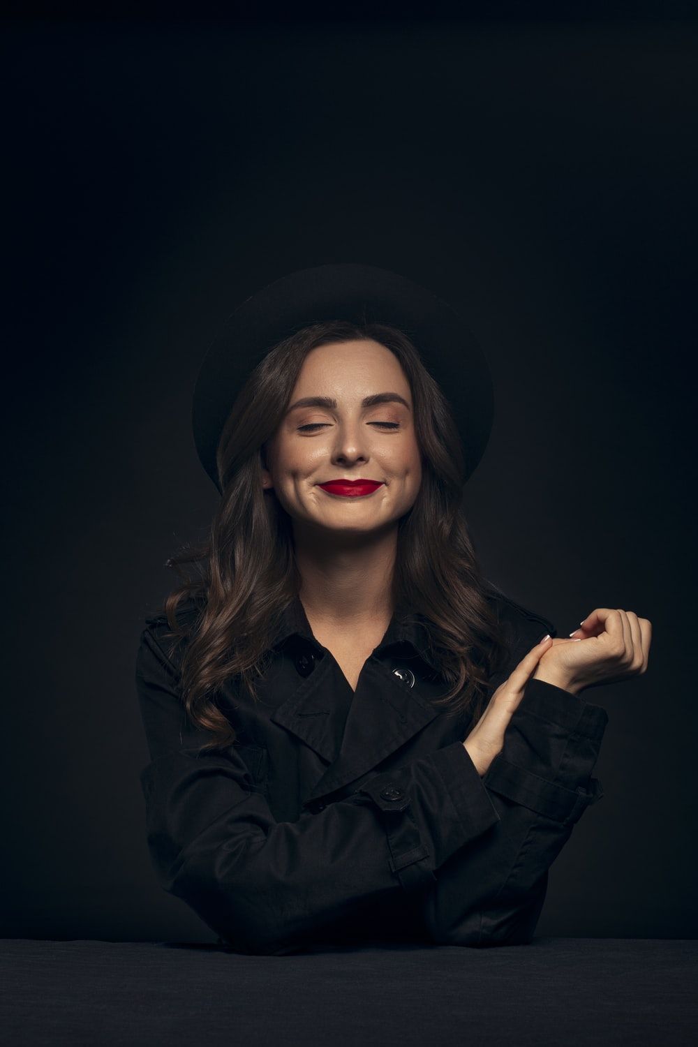 Black Suit Girl Wallpapers Wallpaper Cave