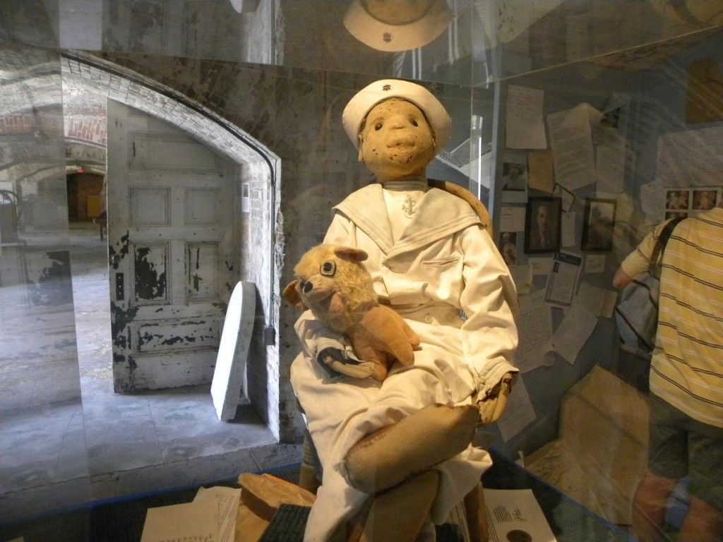 Robert The Doll Wallpapers Wallpaper Cave