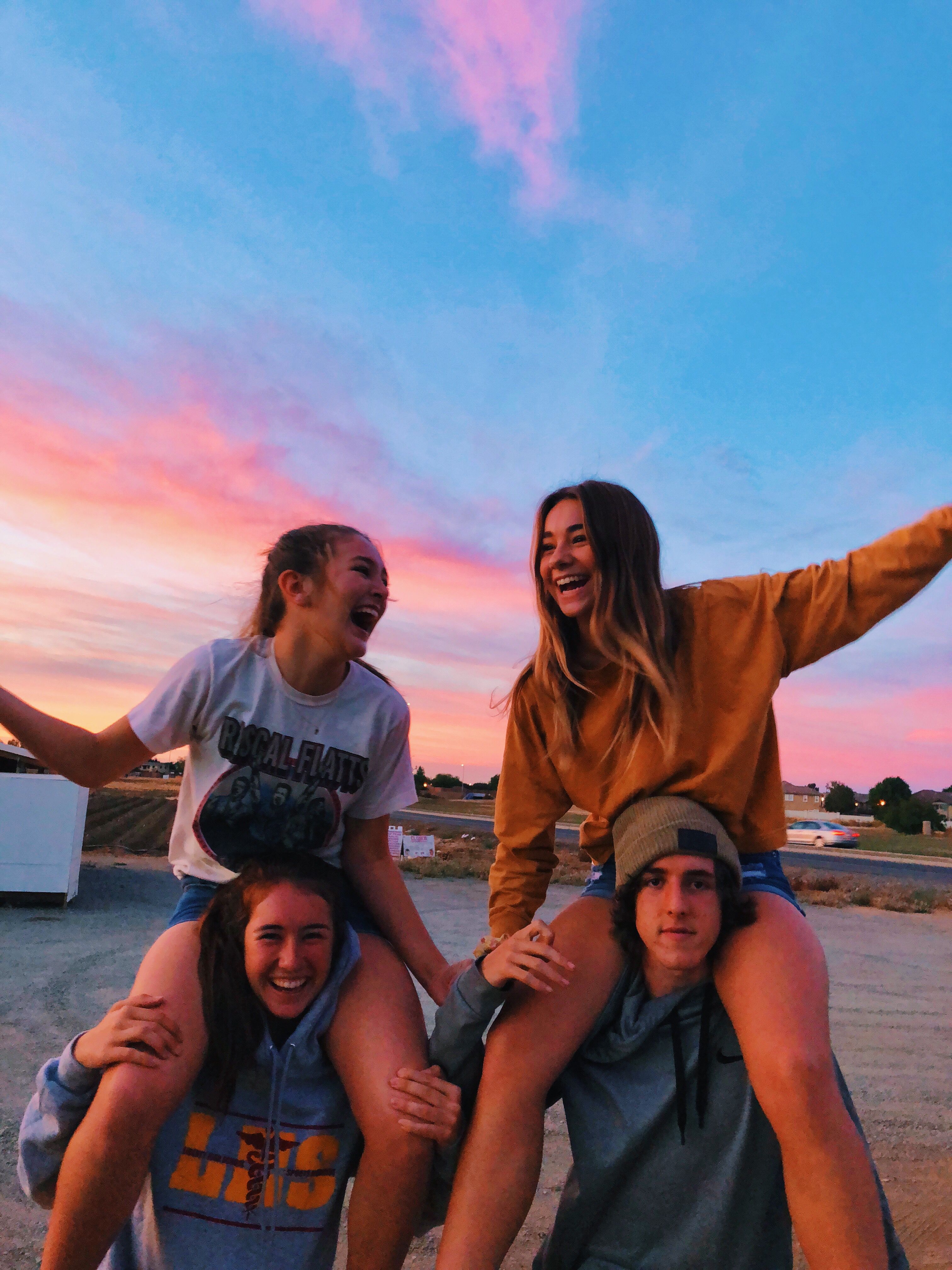 Photos To Recreate With Your Best Friend