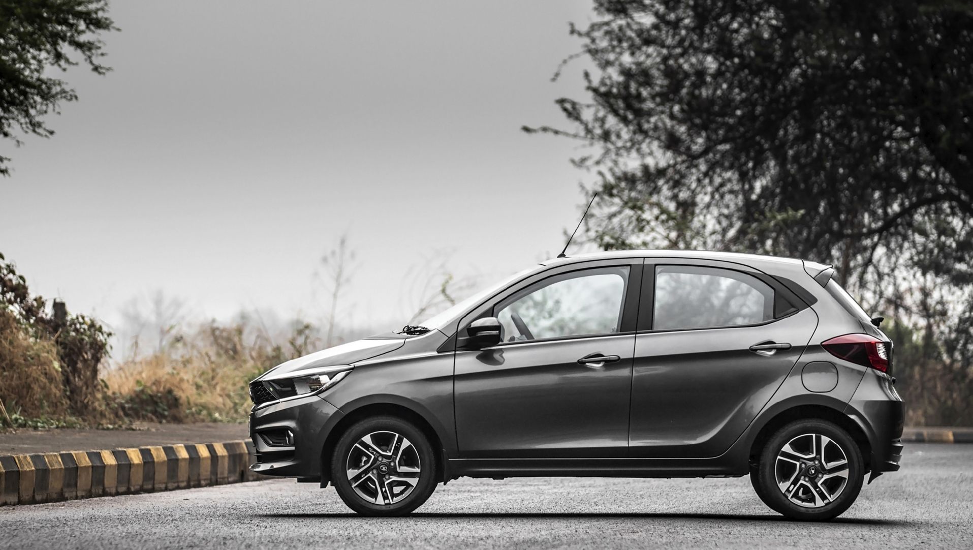Tata Tiago Daytona Grey Wallpapers Wallpaper Cave