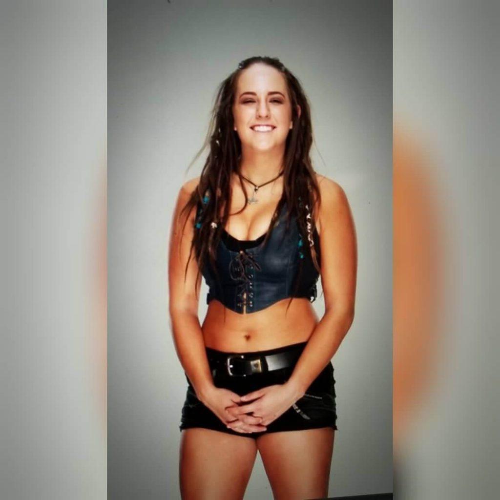Sarah Logan Wallpapers - Wallpaper Cave