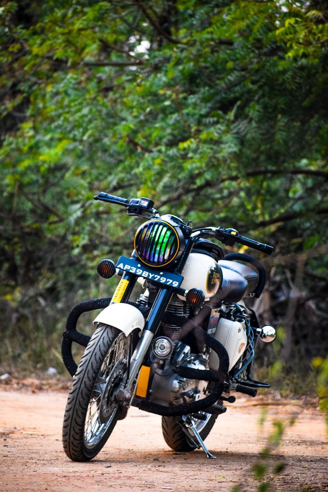 Royal Enfield White Wallpapers Wallpaper Cave