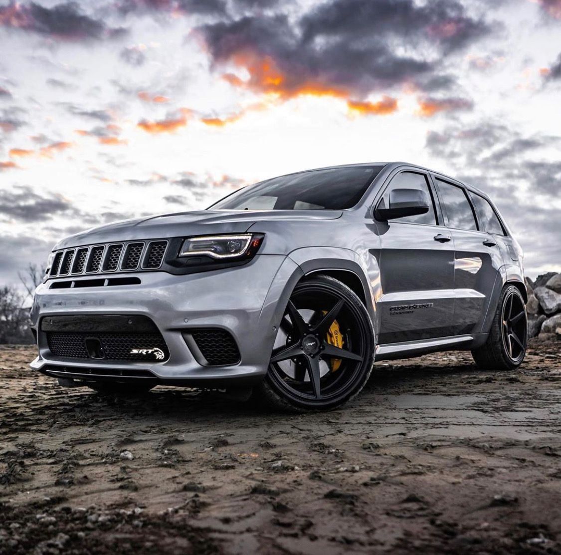 Share 77+ trackhawk wallpaper iphone