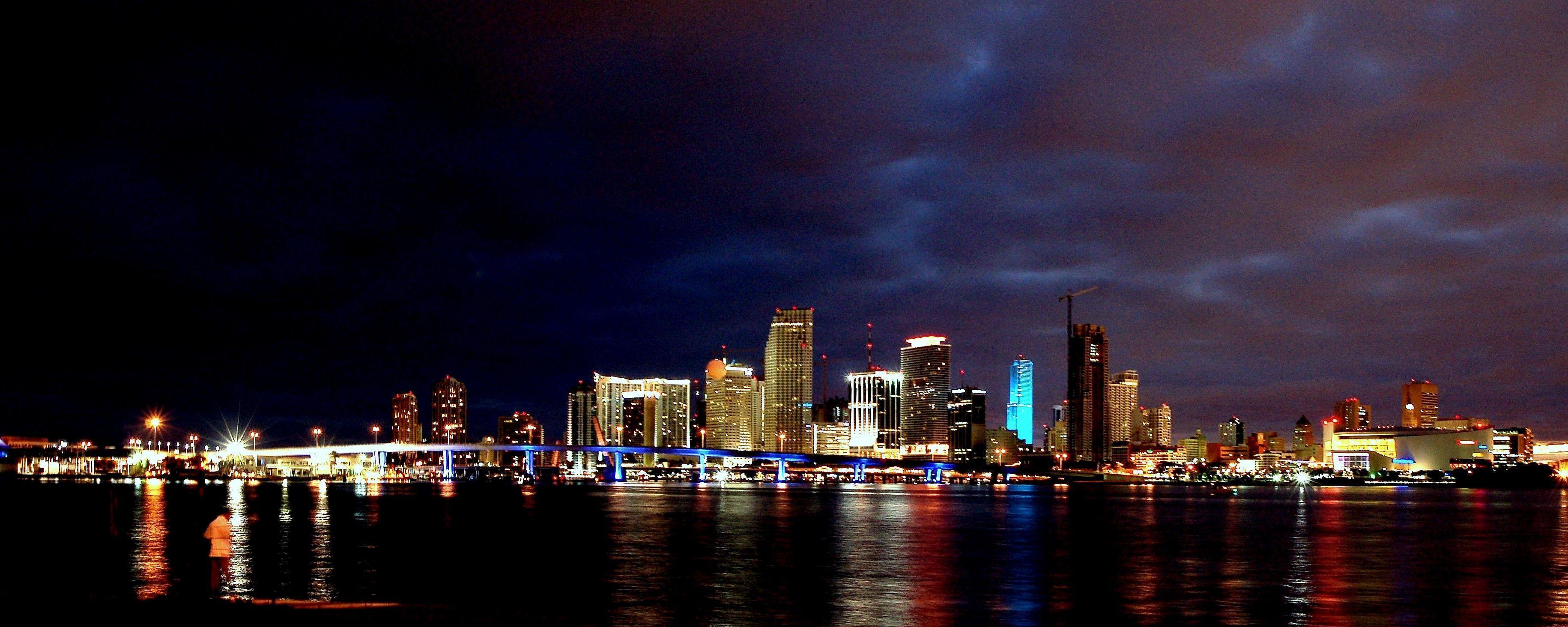 Miami Skyline Wallpapers Wallpaper Cave