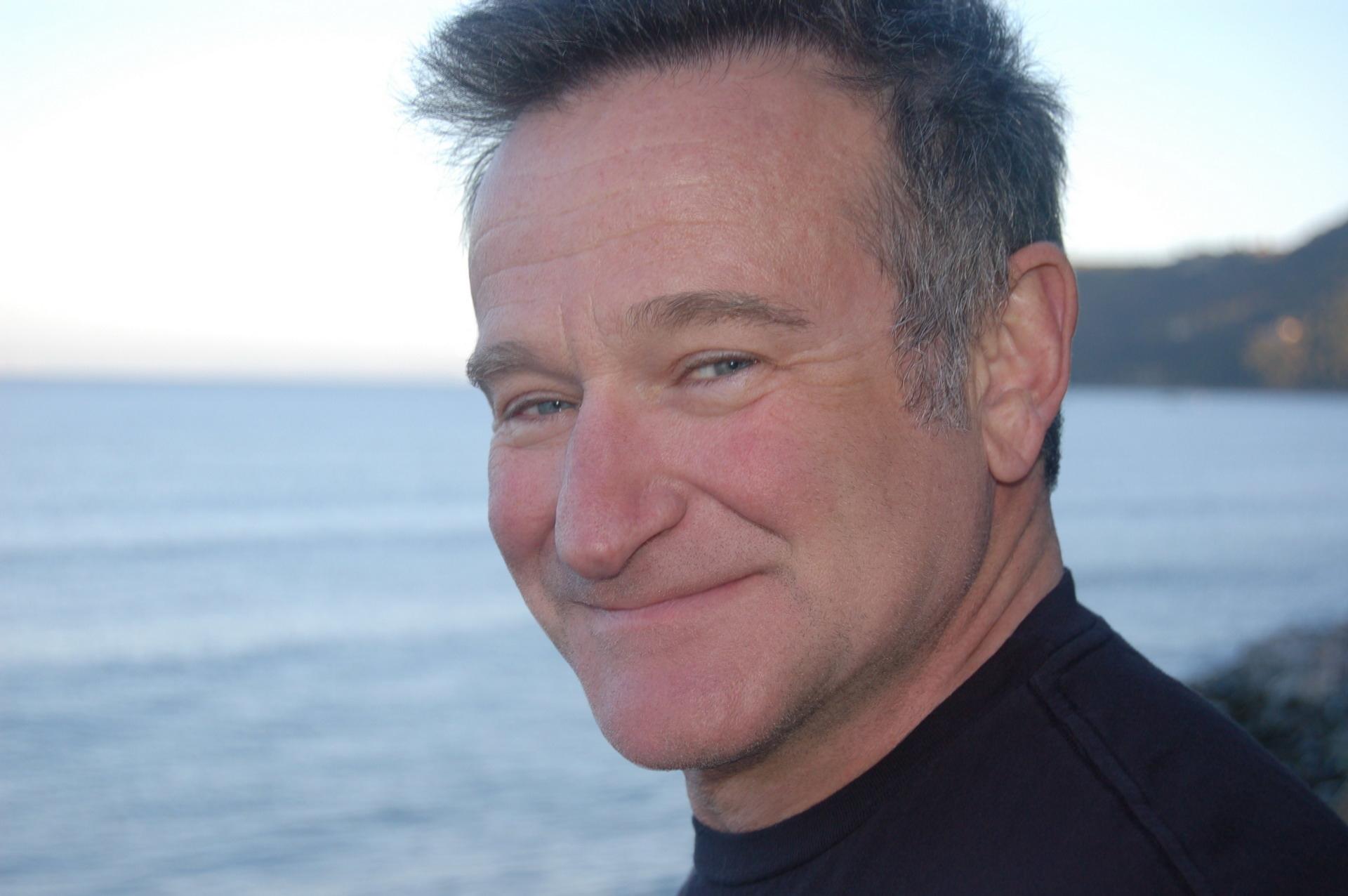 Robin Williams Wallpaper HD Download