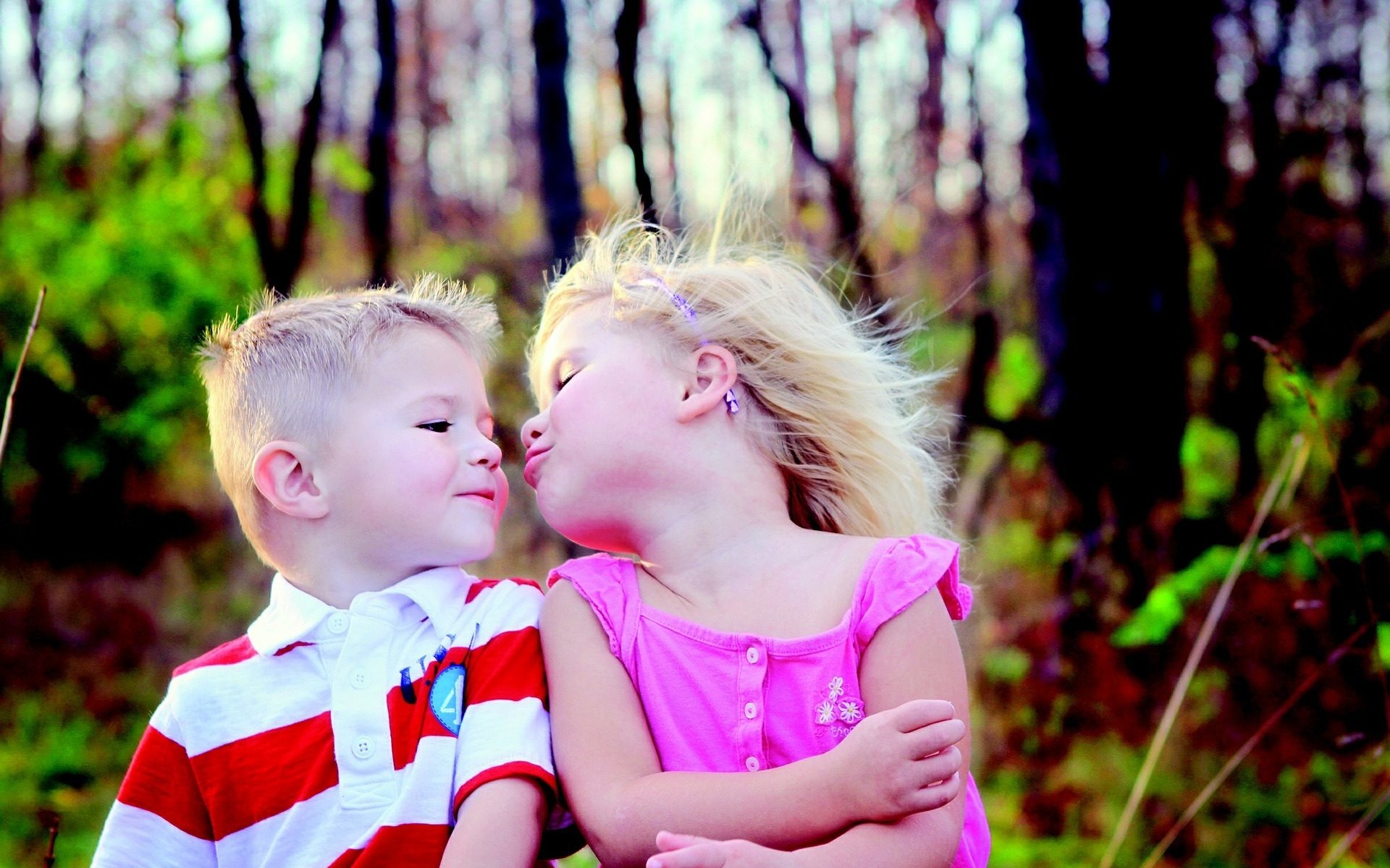 Baby Kiss Cute Child Kids Mood Love F Wallpaper