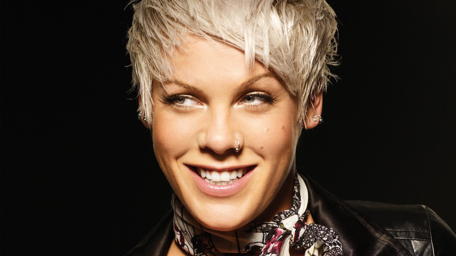 Pink the Singer Wallpaper (67+ pictures)