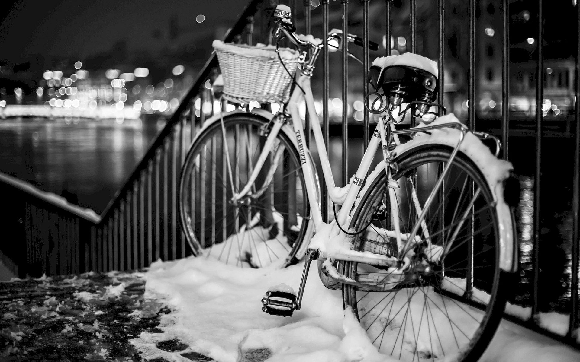 Black And White Bike Wallpapers Free Black And White Bike Backgrounds
