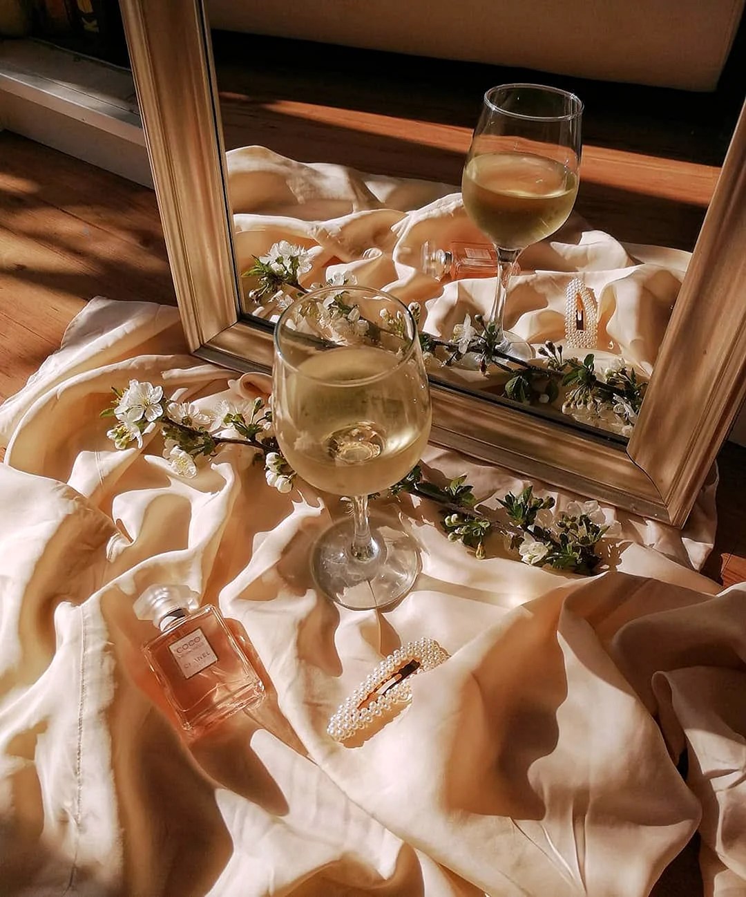 Champagne Color Aesthetic Wallpapers WallpapersHigh