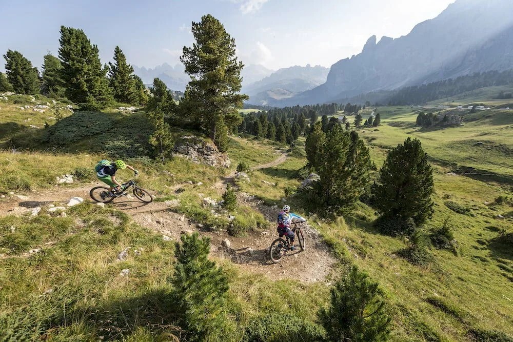 Sella Ronda Mountain Bike en los Dolomitas Mountain Bike Ebike