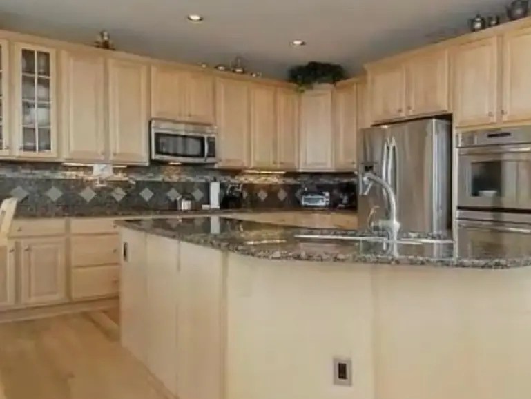 HighQuality Kitchen Paint Kit for a Professional Look