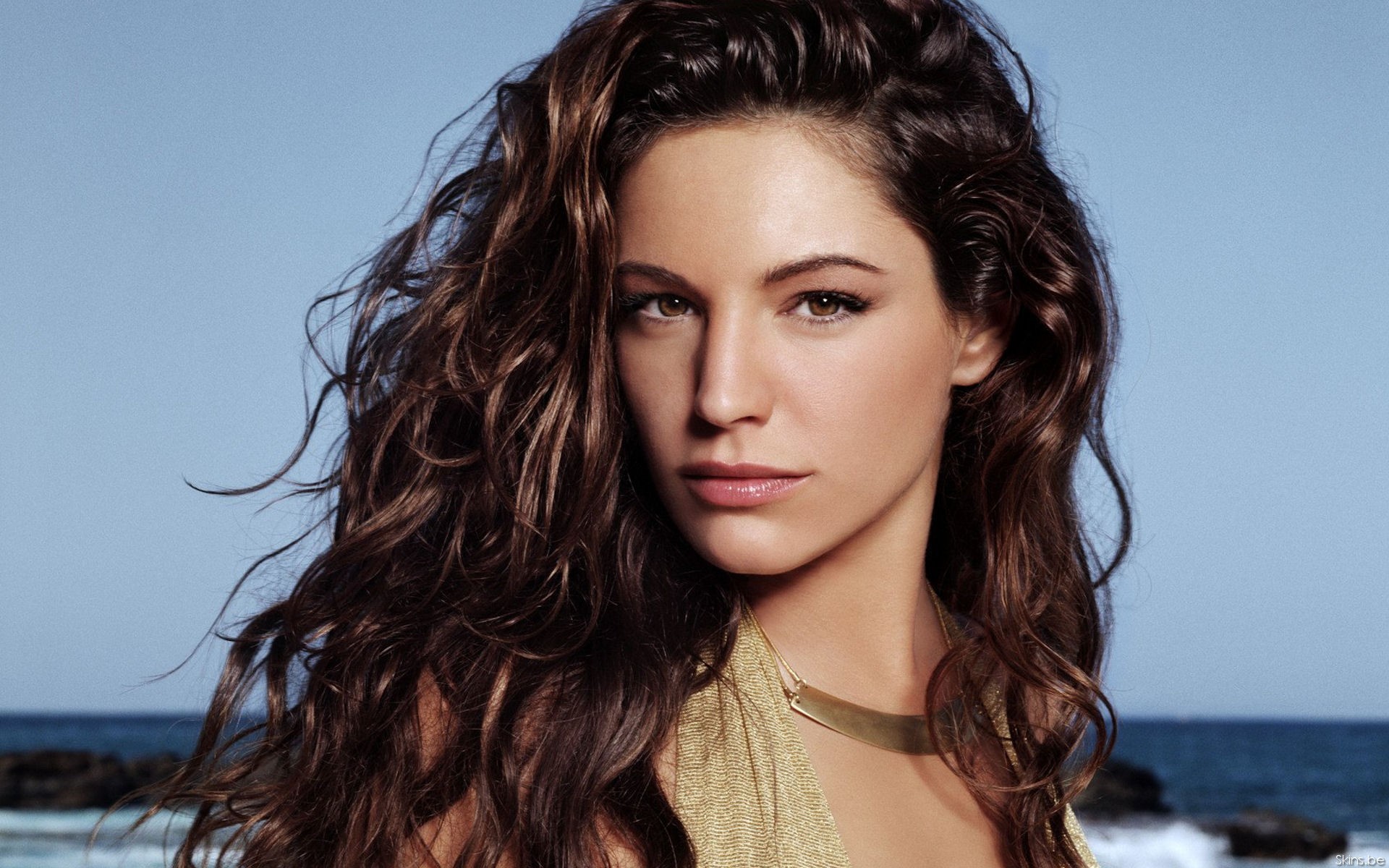 Kelly Brook Wallpapers Images Photos Pictures Backgrounds