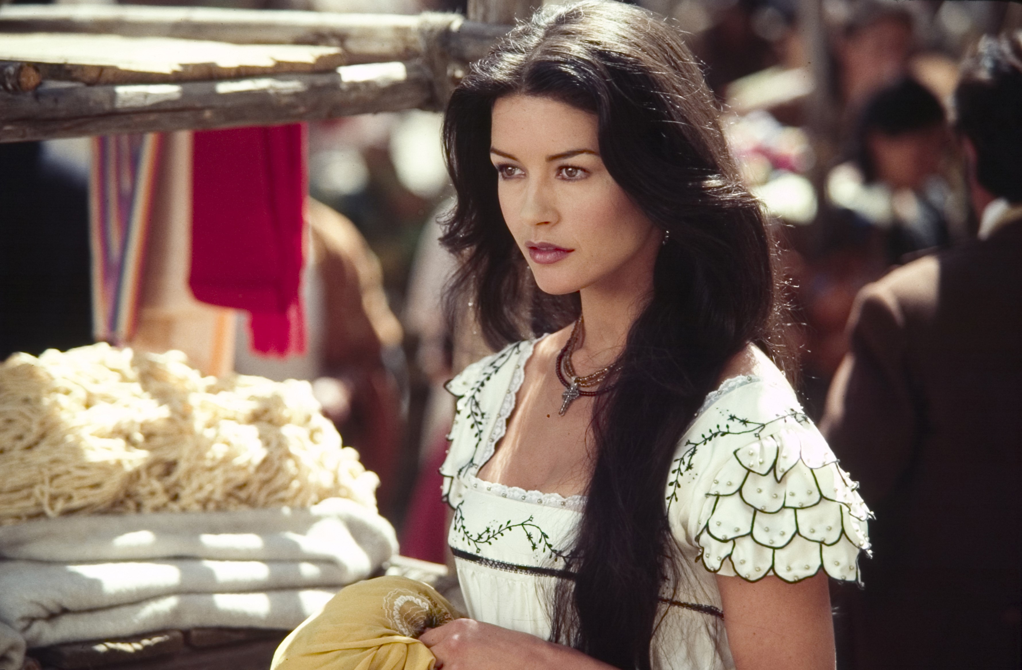 Catherine Zeta Jones Wallpapers Images Photos Pictures Backgrounds