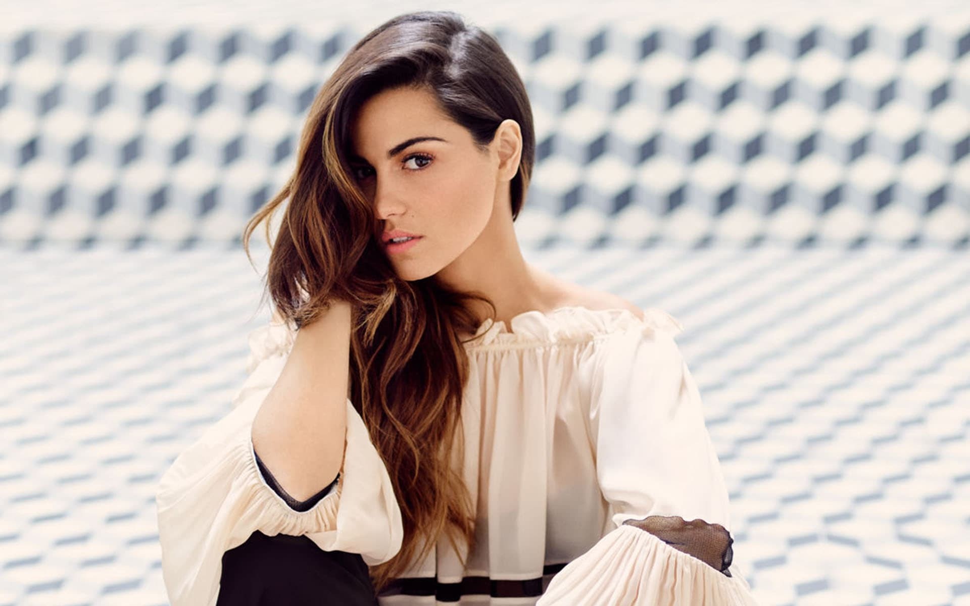 Maite Perroni Wallpapers Images Photos Pictures Backgrounds