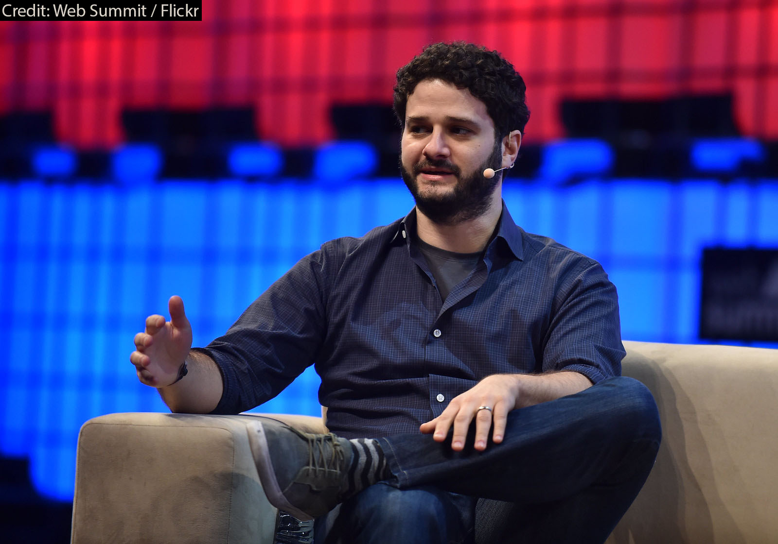 This CEO Has Purchased Over 1 Billion Worth Of His Own Stock Over The(027)
