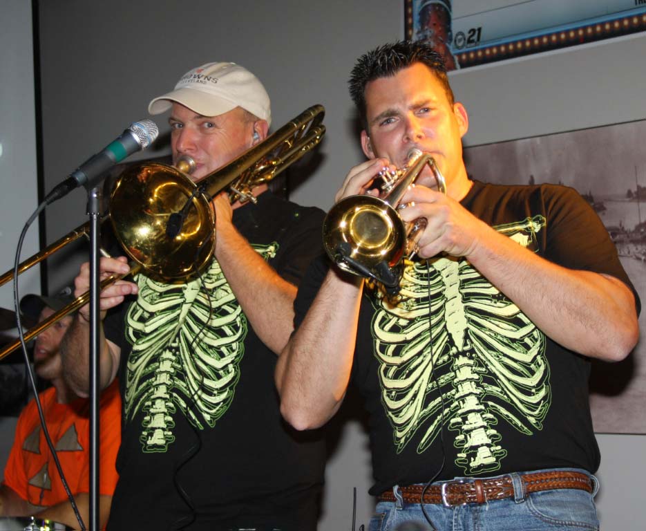 Ed Adams Wally and The Beavs