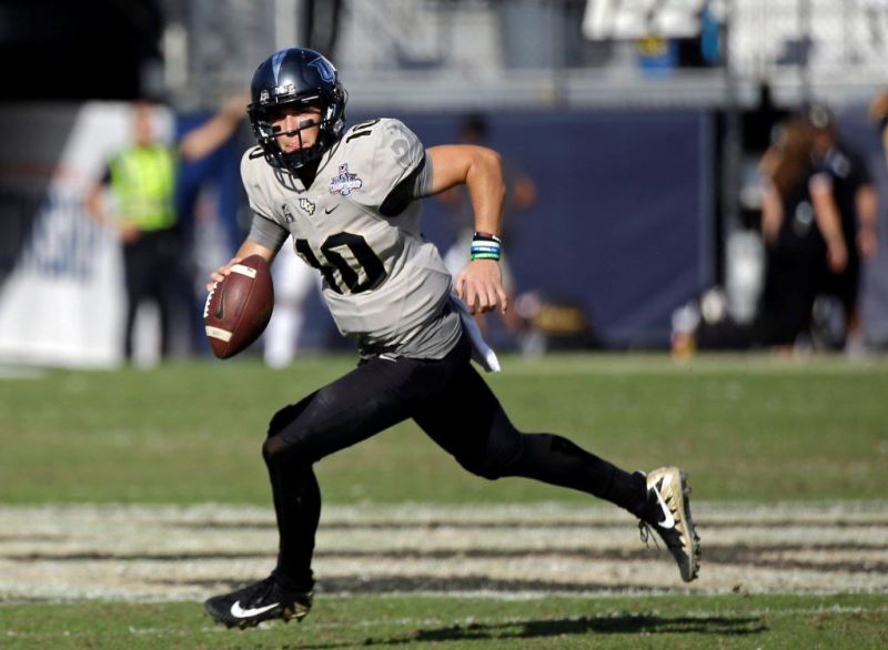 Walter Camp Player of Year Watch List 15 Semifinalists Walter Camp(014)