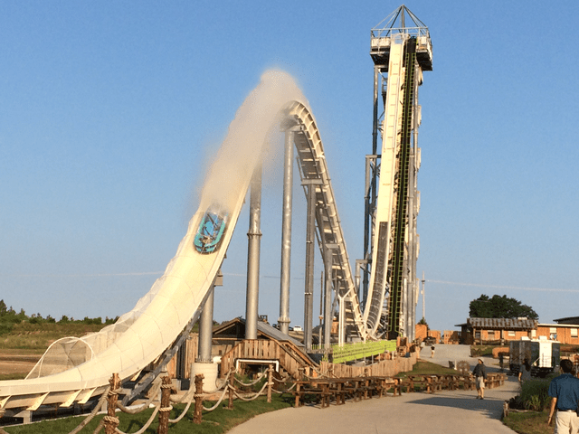 8 Tallest Water Slides in the World