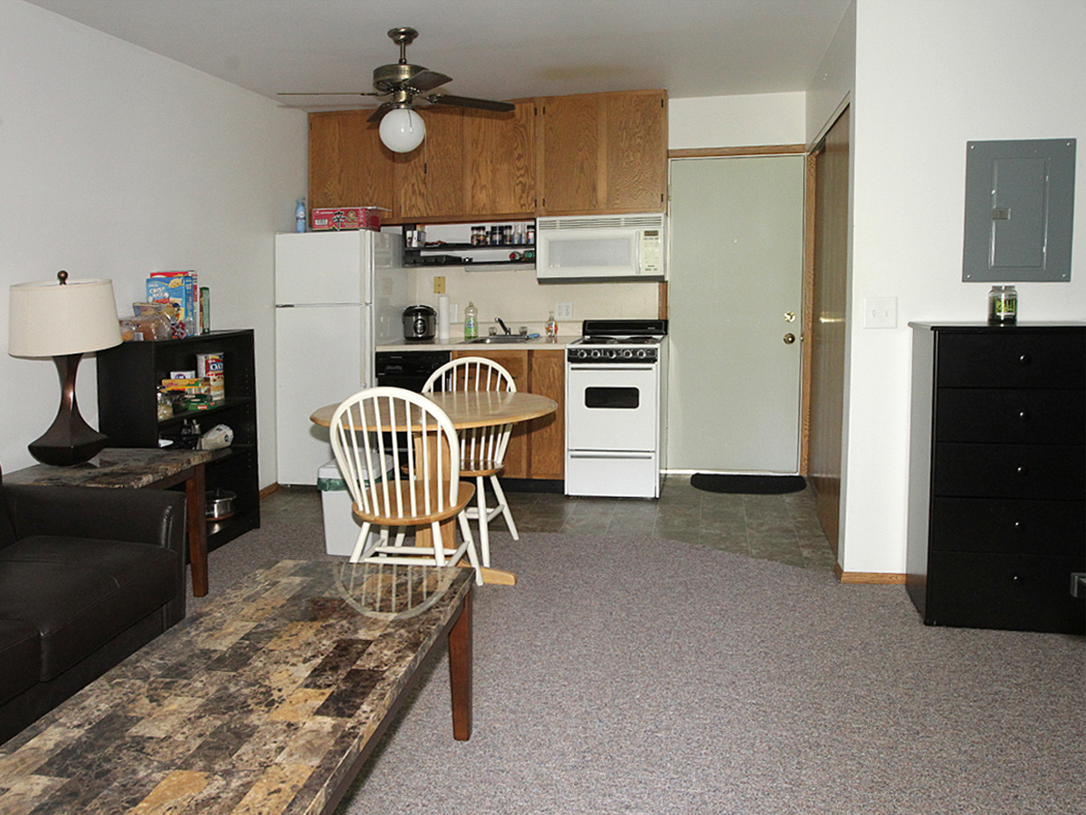 Fireside Studio Wampler Apartments