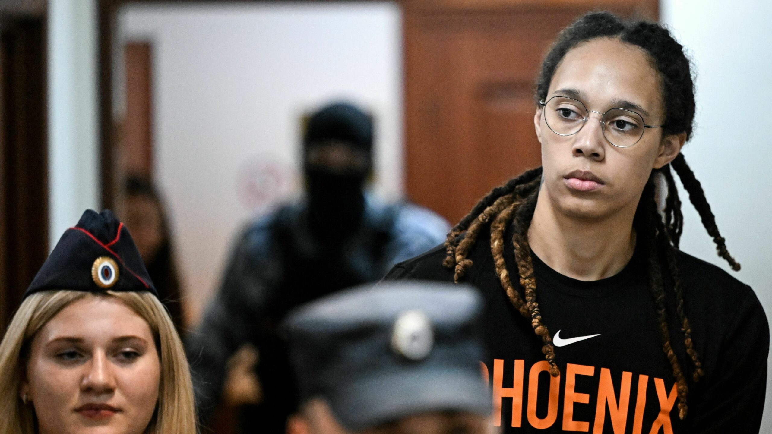 Britney Griner calls for the release of an American reporter detained(024)