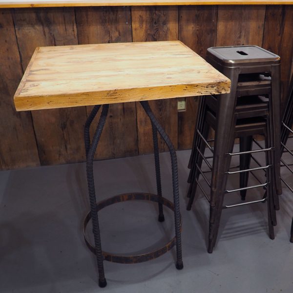 42 North Table