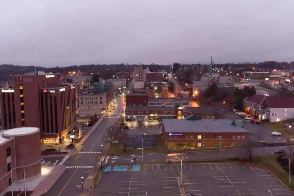 7 Great Day Trips From Island Falls Maine [2023] (with map)