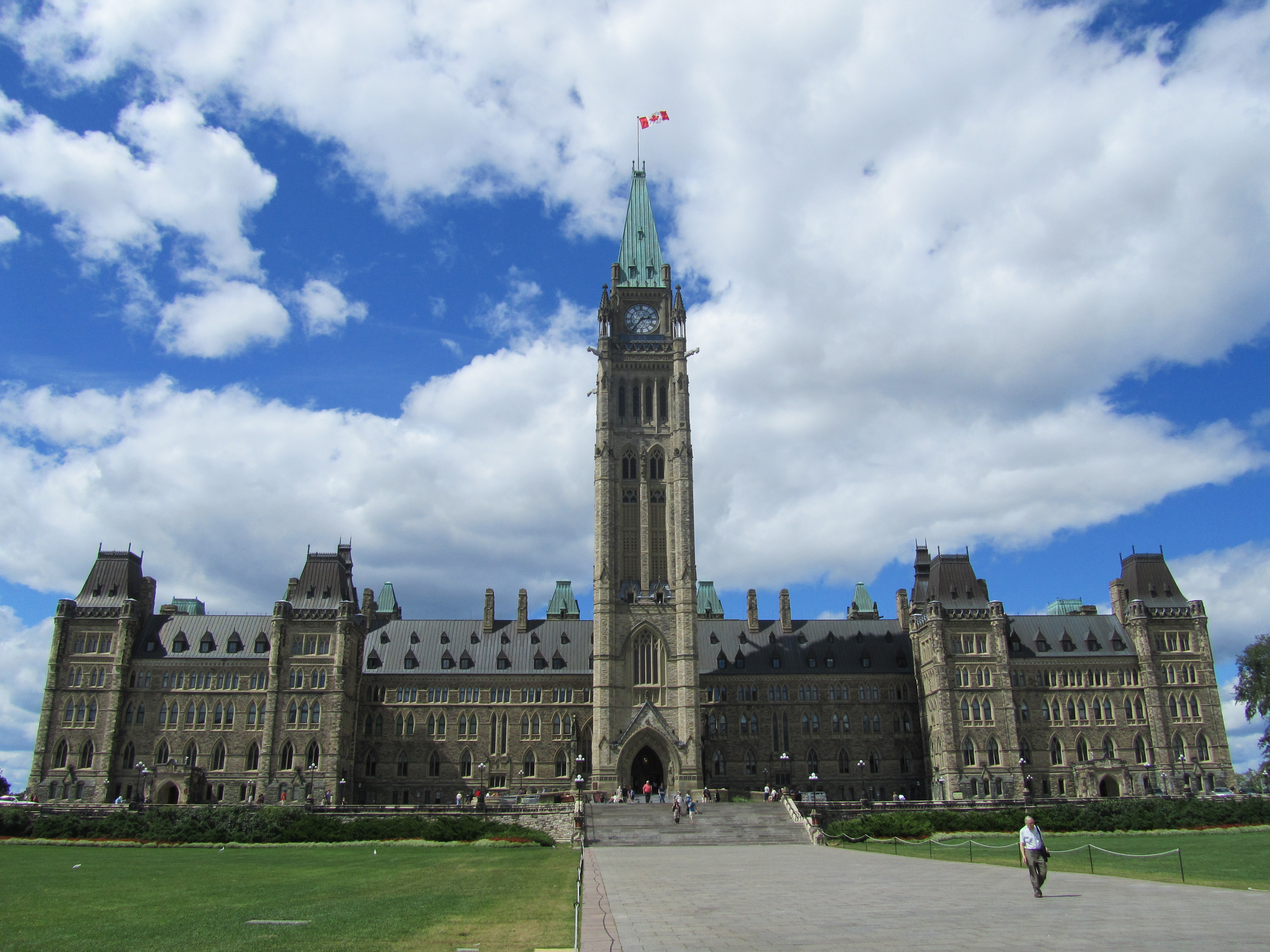 BEST THINGS TO SEE & DO IN OTTAWA TOURIST ATTRACTIONS
