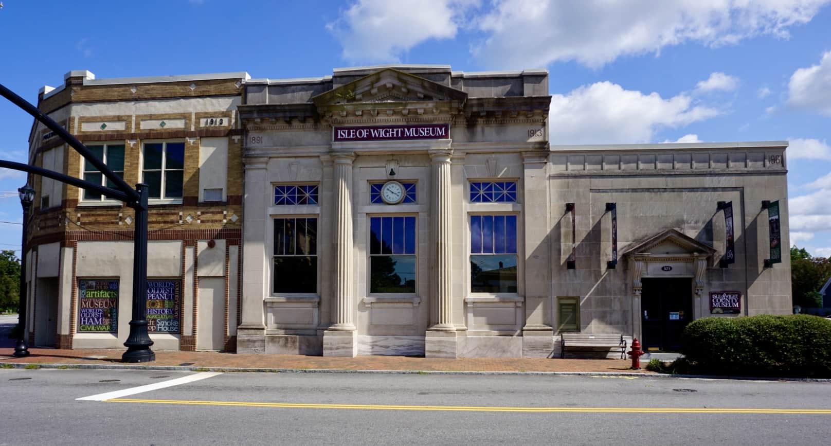 Exploring Downtown Smithfield, Virginia (with Photos)